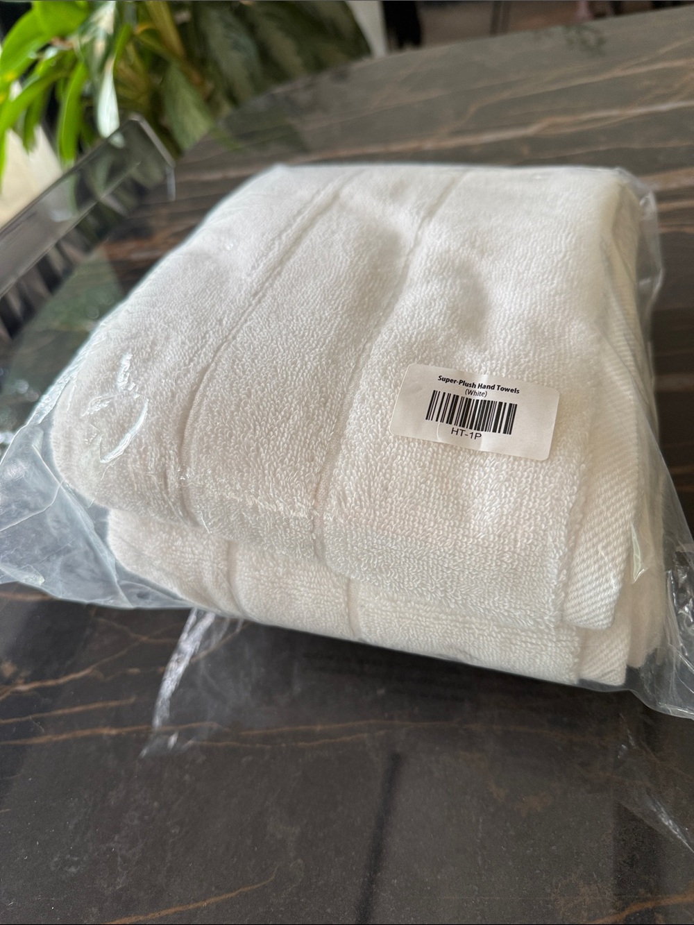 Brooklinen Super-Plush Hand Towels (set of 2)